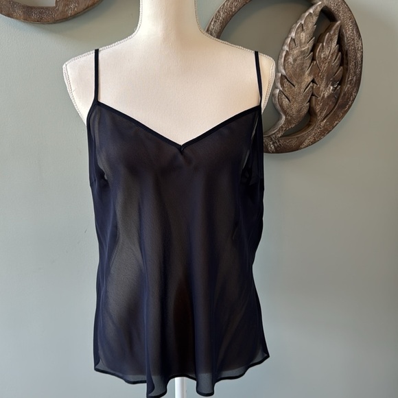 2 piece Escada silk navy blue ruffled blouse sizer 42 (12) - Picture 7 of 8